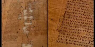 Ancient Greek papyrus of Plato showing > quotation marks like greentext