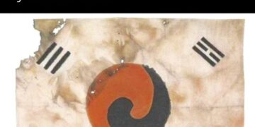 Korean Flag Painted Over a Japanese Flag to Defy the Ban