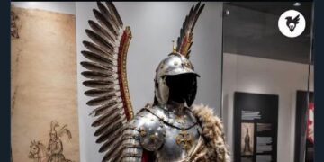 Polish Winged Hussar armor with tweet about movie directors choosing black boiled leather instead of historically accurate armor